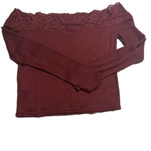 H&M Burgundy long sleeve lace over the shoulder top